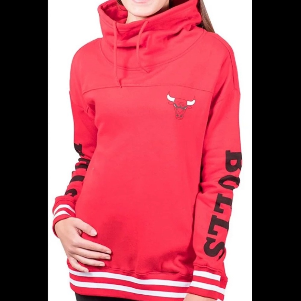 NBA Women’s fleece pullover